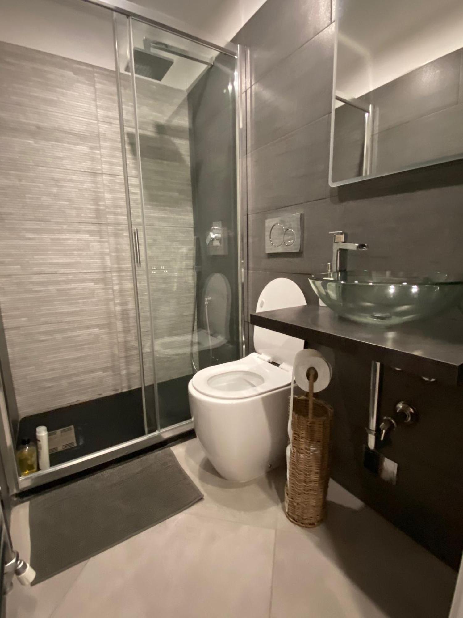 Elegant Appartament Milan Bagian luar foto